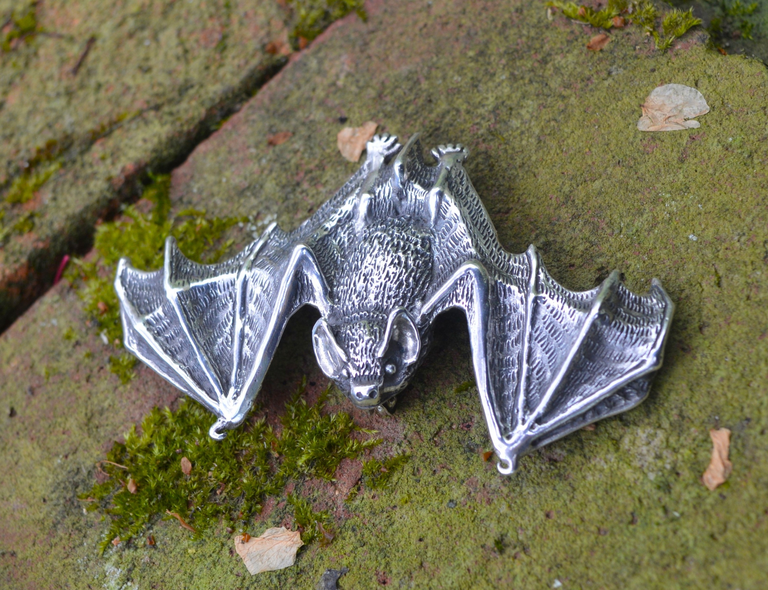 Pipistrelle Brooch (large)