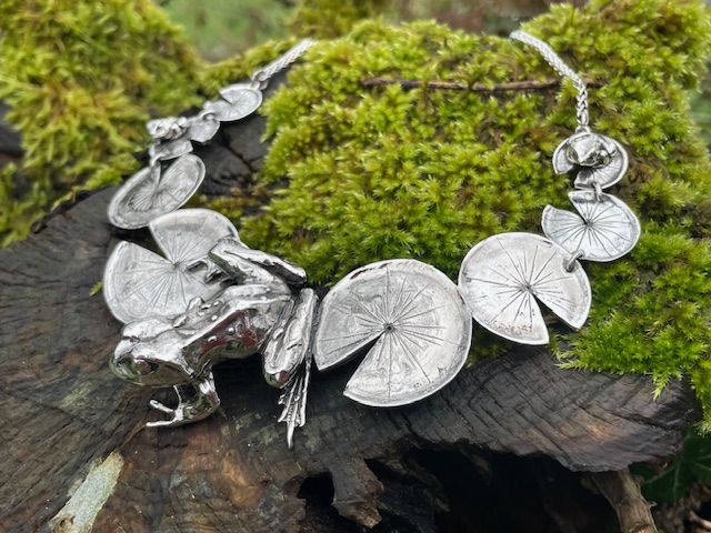 Common Frog & Lilypad Necklace (large)