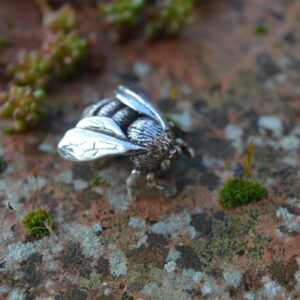 Queen Bee Brooch - Emma Keating Jewellery