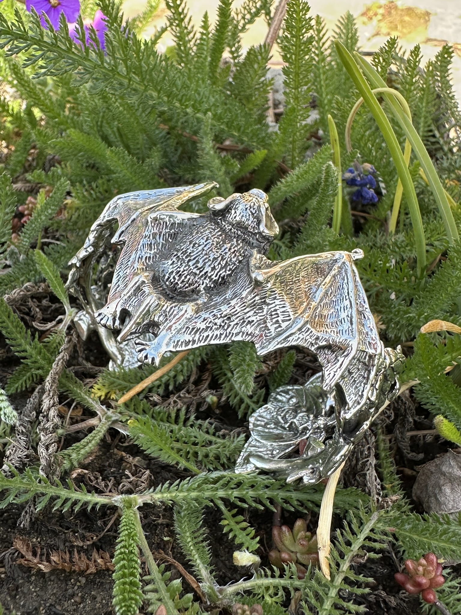 Pipistrelle Bat Cuff - Image 11