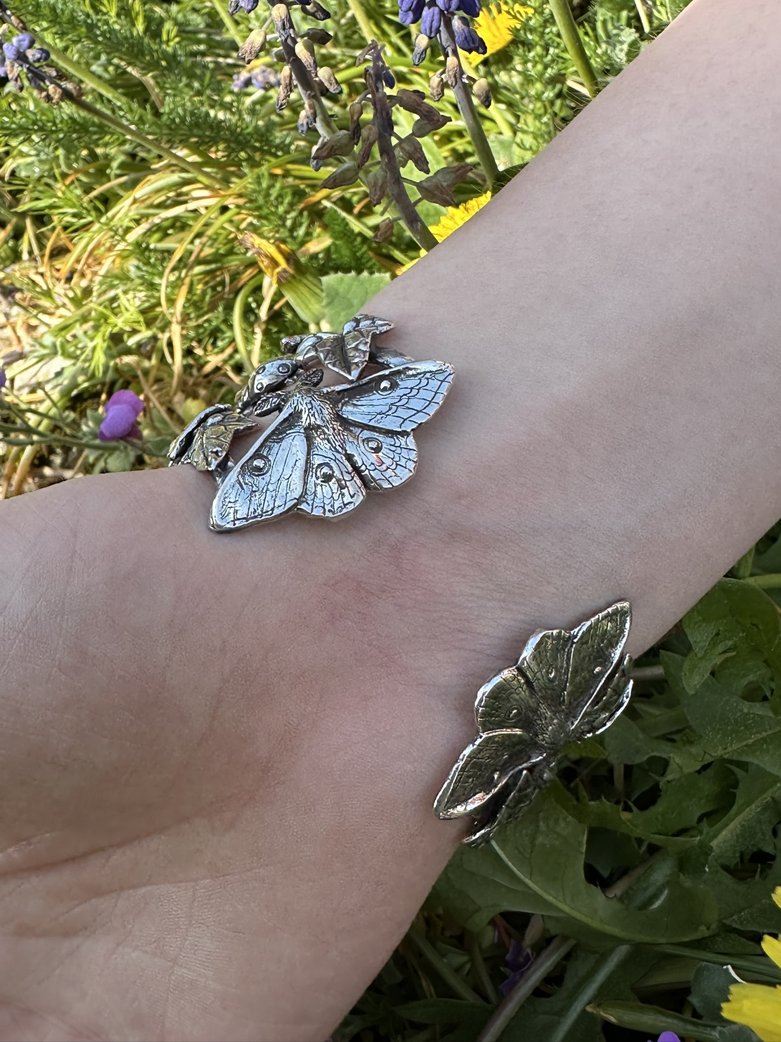 Pipistrelle Bat Cuff - Image 5